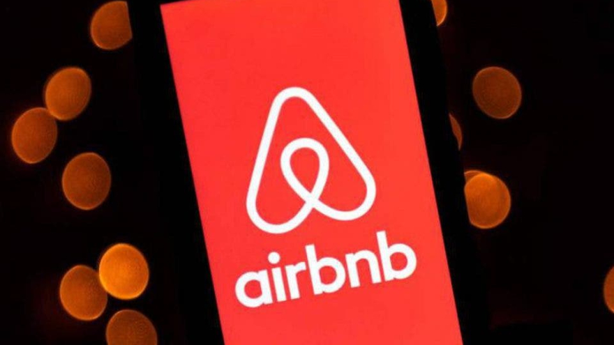 Según Matías Lammens, la plataforma de Airbnb debería estar regulada.