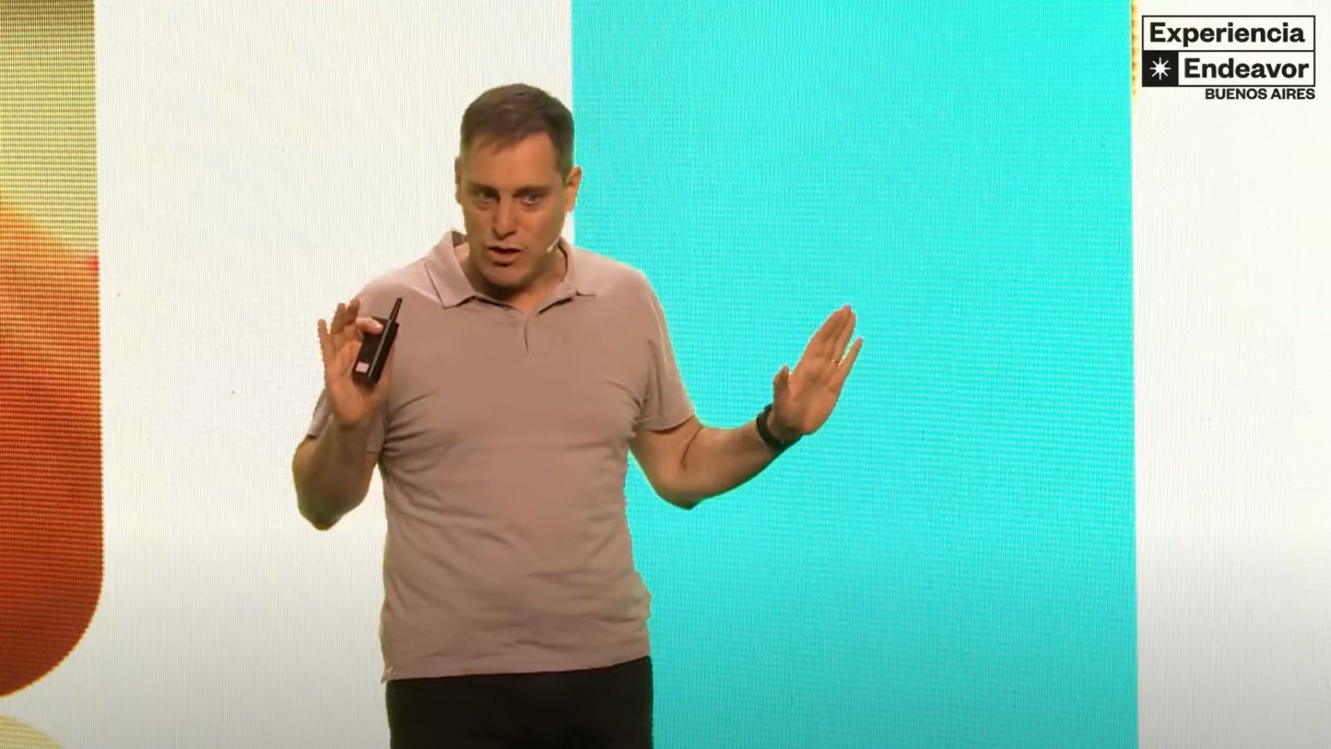 Santiago Bilinkis durante su exposición