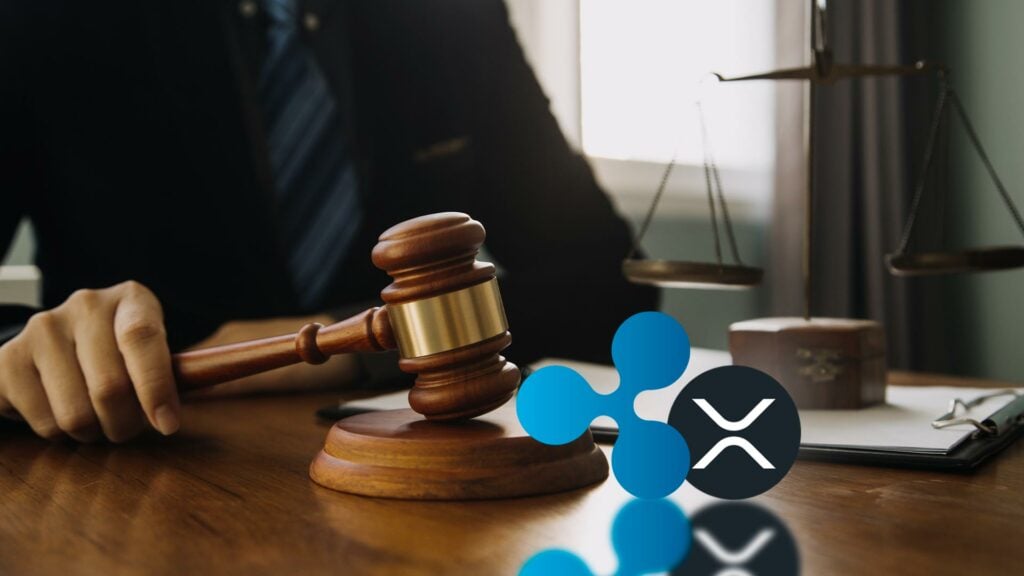 Corte, logotipo de Ripple y token XRP.