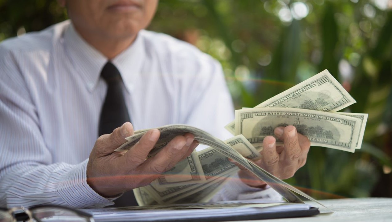 ¿Cómo afectarán su capacidad de acceder a la cuota de US$200 por mes?