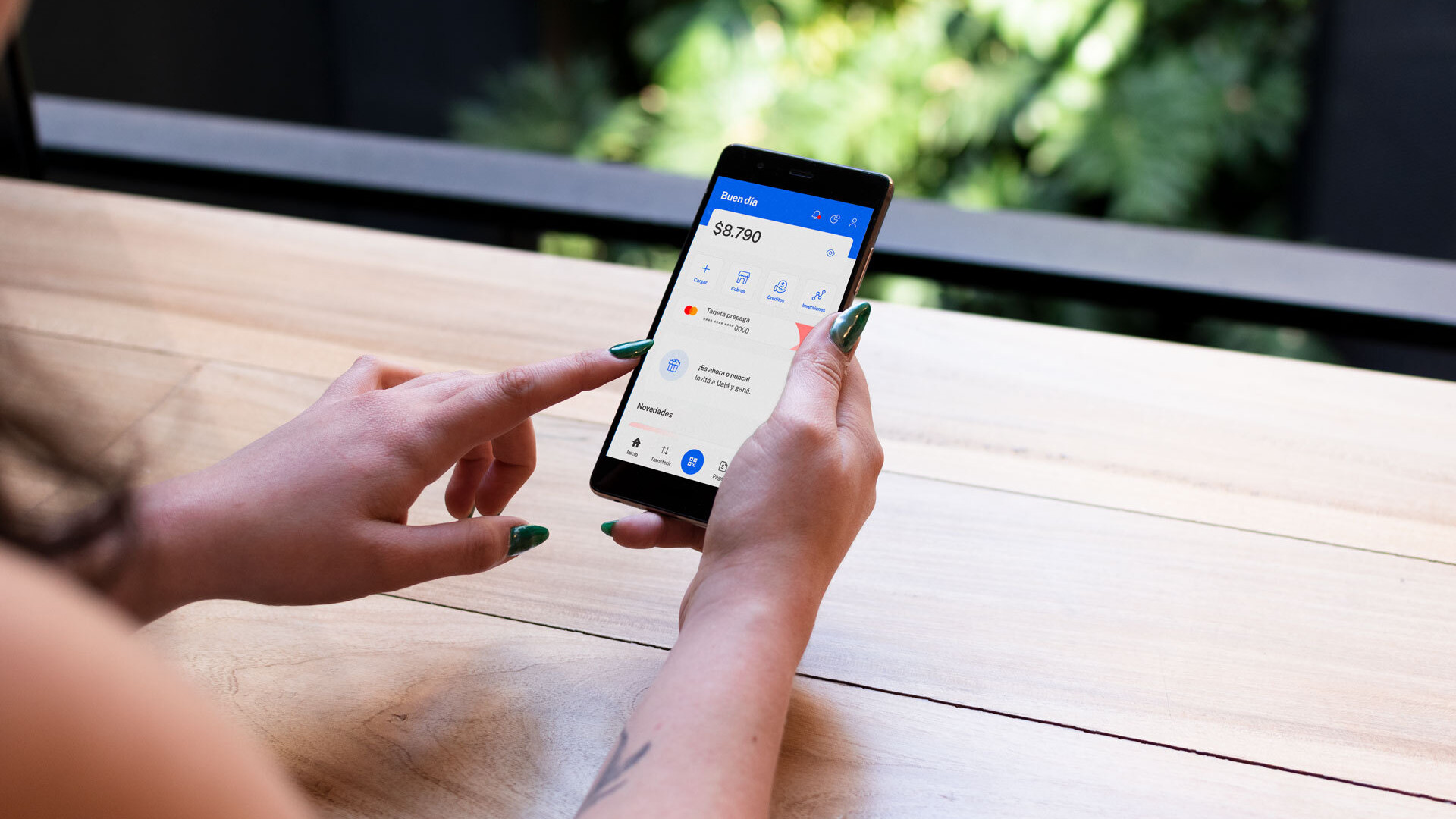 Ualá+, el programa de beneficios de Ualá, te permite acumular puntos simplemente utilizando los servicios que ofrece la app