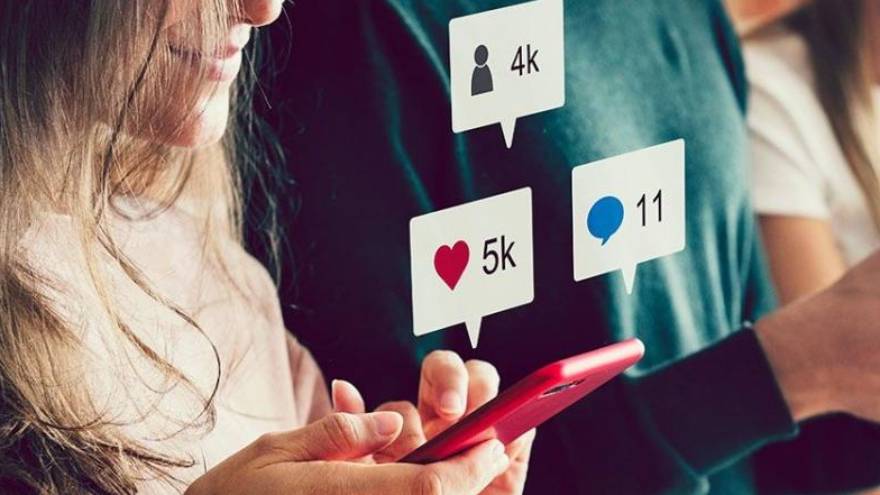La Unión Europea puso en vigor una nueva ley para regular las principales redes sociales