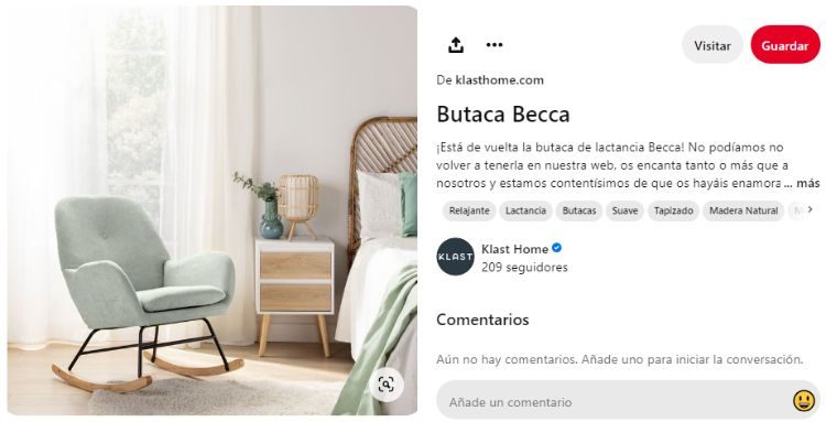 Pin de la marca Klast Home que muestra un sillón destacando en una habitación luminosa, junto a una cama, una mesa de noche y una ventana, integrándose en el espacio y siendo visualmente atractivo.